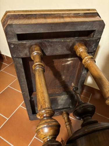 ANTICO TAVOLO DA GIOCO Inglese pieghevole intarsiato in Noce e Radica di Noce - Foto 14 di 14
