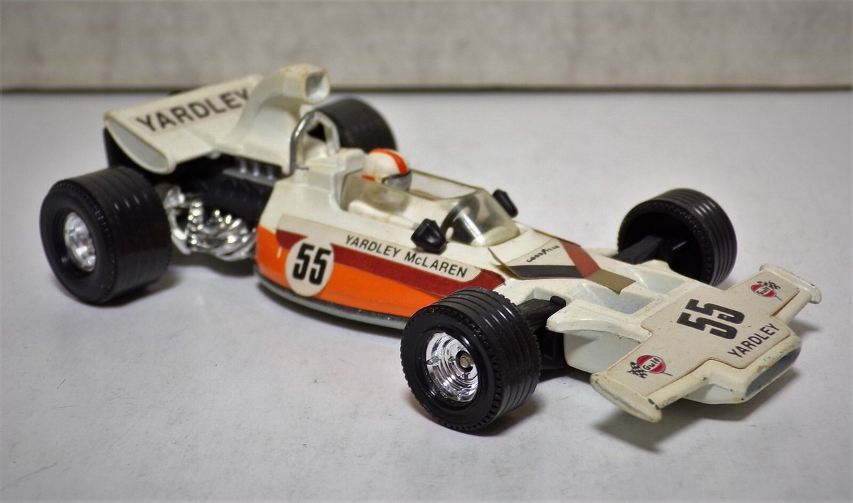 ミニカー CORCI TOYS Corgi Toys Whizzwheels Yardley Mclaren M19A 1:36 Scale