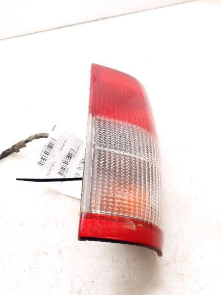 93-98 TOYOTA T100 DRIVER SIDE REAR LEFT TAIL LIGHT ASSEMBLY  - Image 2 of 4
