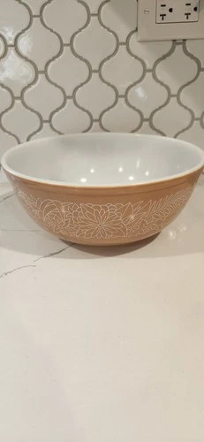 Vintage Pyrex Woodland Brown/Tan Mixing Bowl #404, 4 Quart