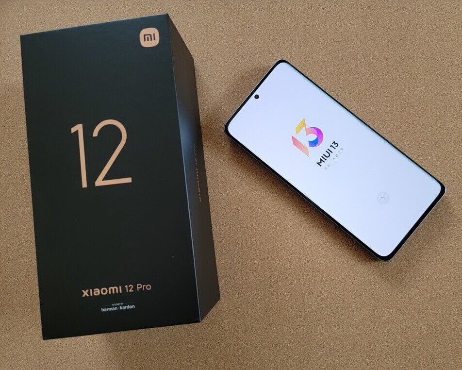 Xiaomi 12 Pro 5G 12GB/256GB 6,73 AMOLED Display, Android 12, 50MP  Triple-Kamera - Gray