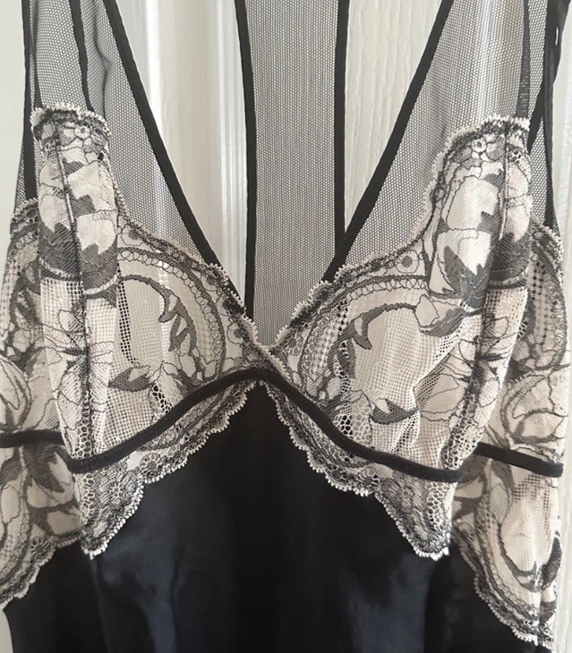 Y2k Calvin Klein Black Lingerie Slip Dress Chemise V- Neck 100% Silk Medium - Image 2 of 4