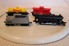 Fletcher-Barnhardt White Shell Oil Co. HO Scale Die Cast Toy Train Set Model