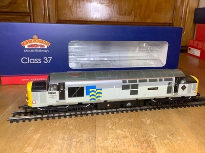 Bachmann 00 BR R/Freight Petroleum Class 37 Diesel 70892 Ripple Lane DCC ausgestattet