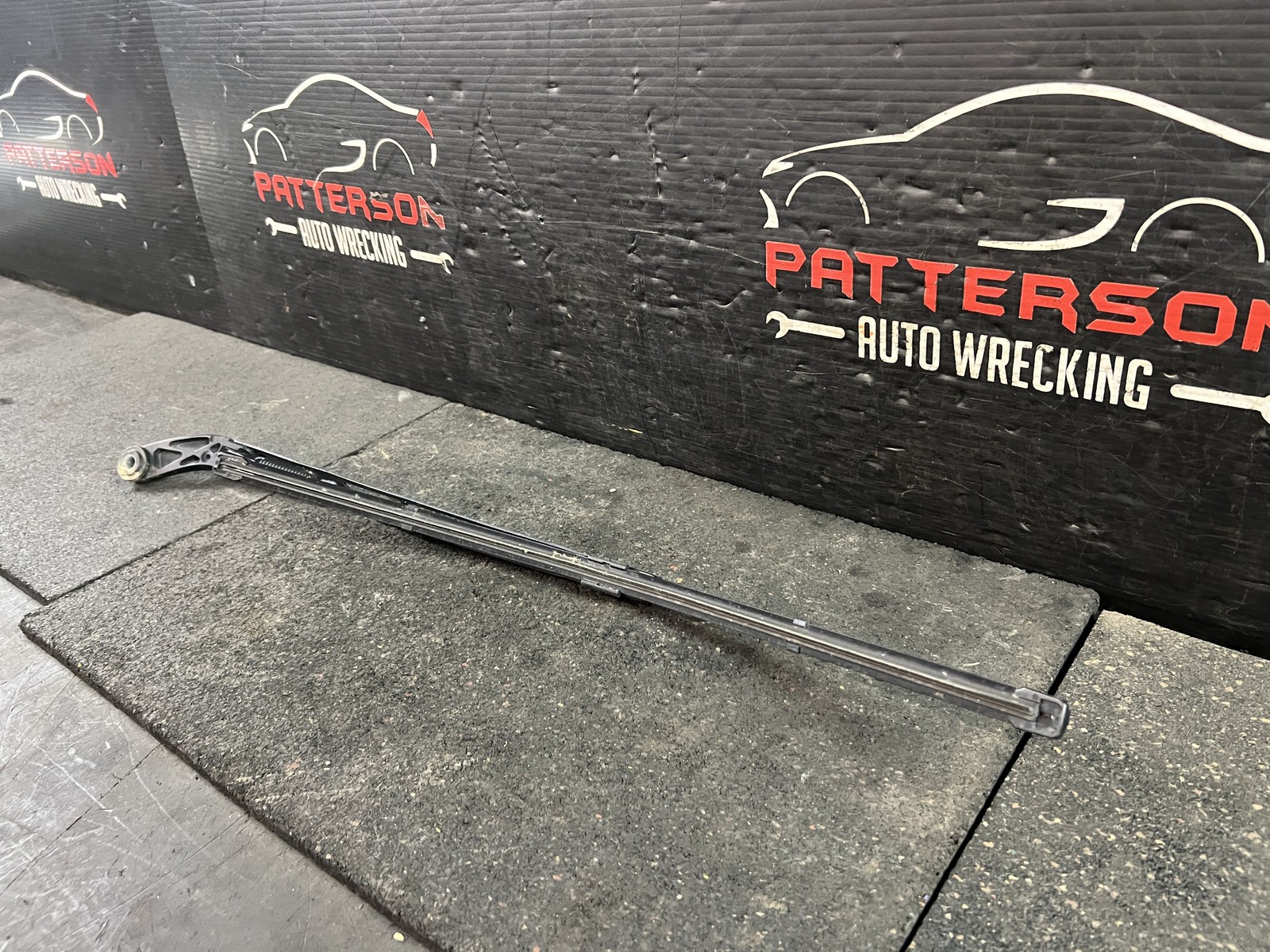 07-12 BENTLEY CONTINENTAL GTC LEFT & RIGHT WINDSHIELD WIPER ARMS