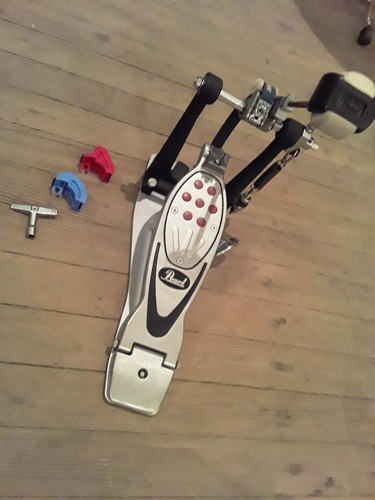 Pearl Eliminator Riemenantriebspedal mit extra Nocken & Drumkey (Auswahl) 2 verfügbar - Bild 4 von 14
