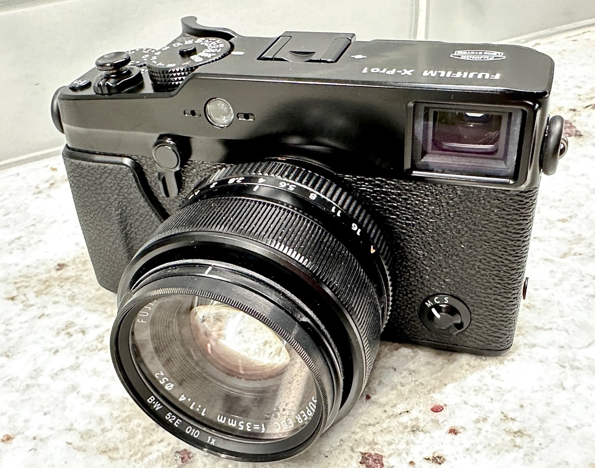 Lenses Fujifilm X Pro1 Review NEAR MINT FUJIFILM X-Pro1 Mirrorless