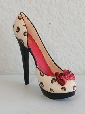 Diva's Closet BETTIE'S CLOSET Stiletto High Heel Shoe Figurine 4'' Giftcraft 2011