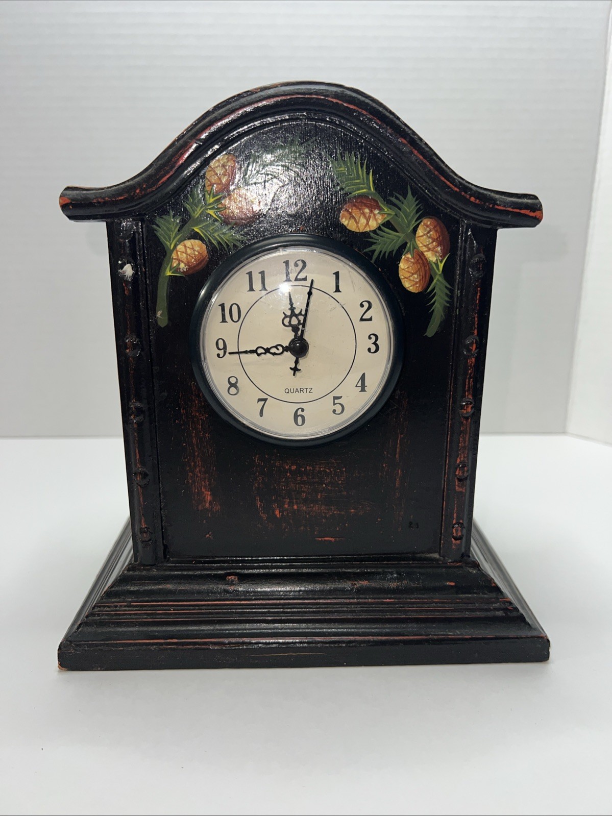 Manual Woodworkers & Weavers Wood Mantel Clock Vintage Style