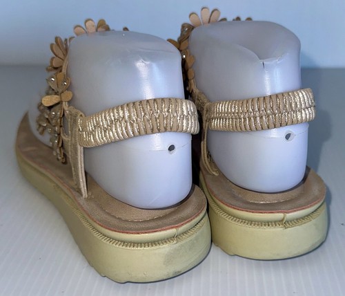 Beige ANNIE COMFORT “Florence” Slingback Thong Sandals ~ Daisy Embellished ~ 6M - Picture 6 of 7