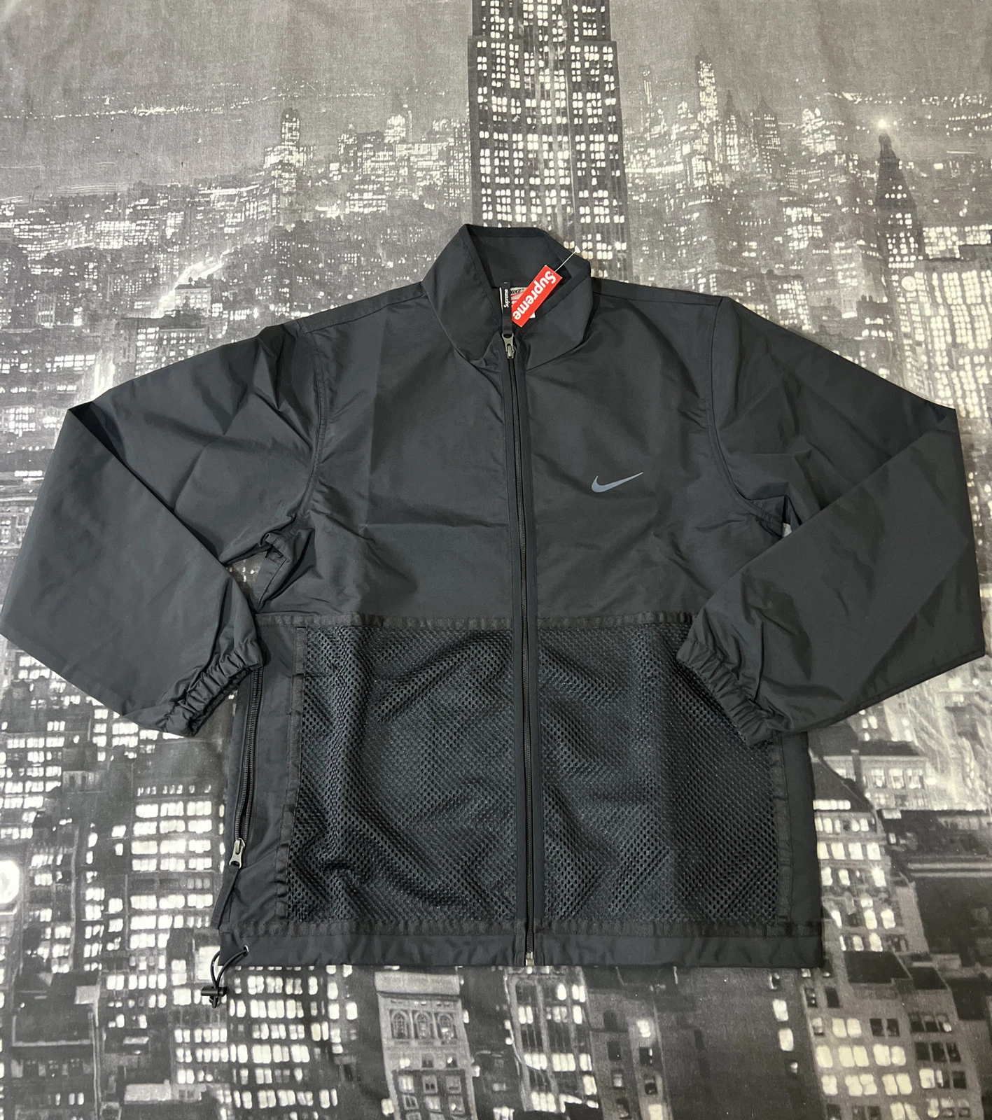 Veste de course Supreme Nike Trail !! Noire ! FW17 !!! Taille Petite !!Super Rare !!! NEUF AVEC ÉTIQUETTES !!