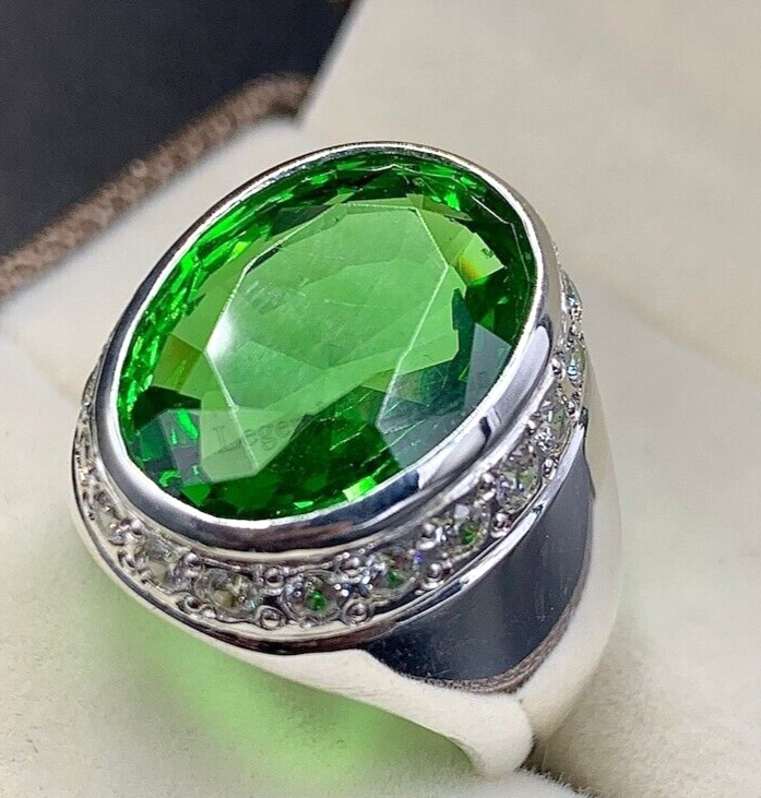Anillo de piedras preciosas verde esmeralda para hombre con anillo de corte ovalado de plata esterlina 925