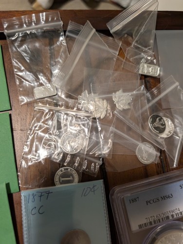 Huge Coin Lot of 38 Silver, Slabs, 1800s, Morgans, Peace, Liberty 1923 Silver 1$ - Picture 10 of 15