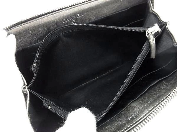 CHANEL New Travel Line Wallet - Grey Leather Unisex Coco Mark Silver Hardware - Image 4 of 4