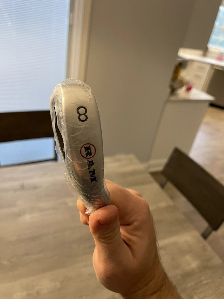 New Ram Memorial RH 8 Iron Pro Gold Golf Club - Image 2 of 4