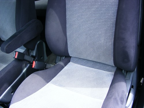 WOW!! A VERY RARE 2002 HONDA STREAM 2.0 i-VTEC SE SPORT 7 SEATER MPV PETROL AUTO - Picture 22 of 24