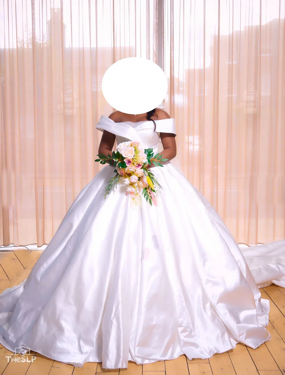 New Elizabeth C127  June Peony Bridal Couture  Wedding Dress Birmingham   United Kingdom