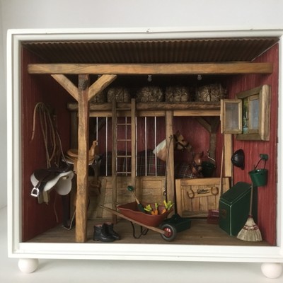 American Girl Doll Minis Illuma Room Stable Barn Horses