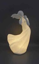 Morena Design Porcellana bisquit con led donna con uccelli h 20 cm