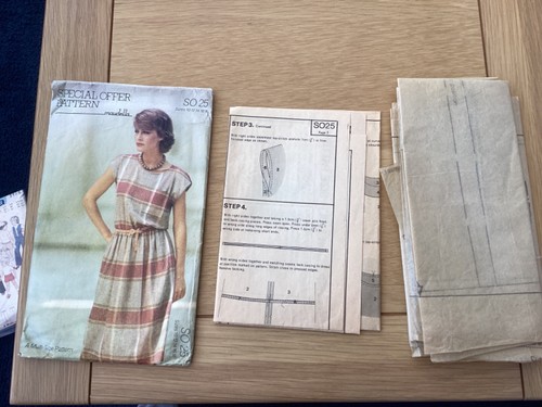 1980s ORIGINAL MAUDELLA SEWING PATTERN SO 25 dress sizes 10 & 12 CUT FREE P&P - Picture 4 of 4
