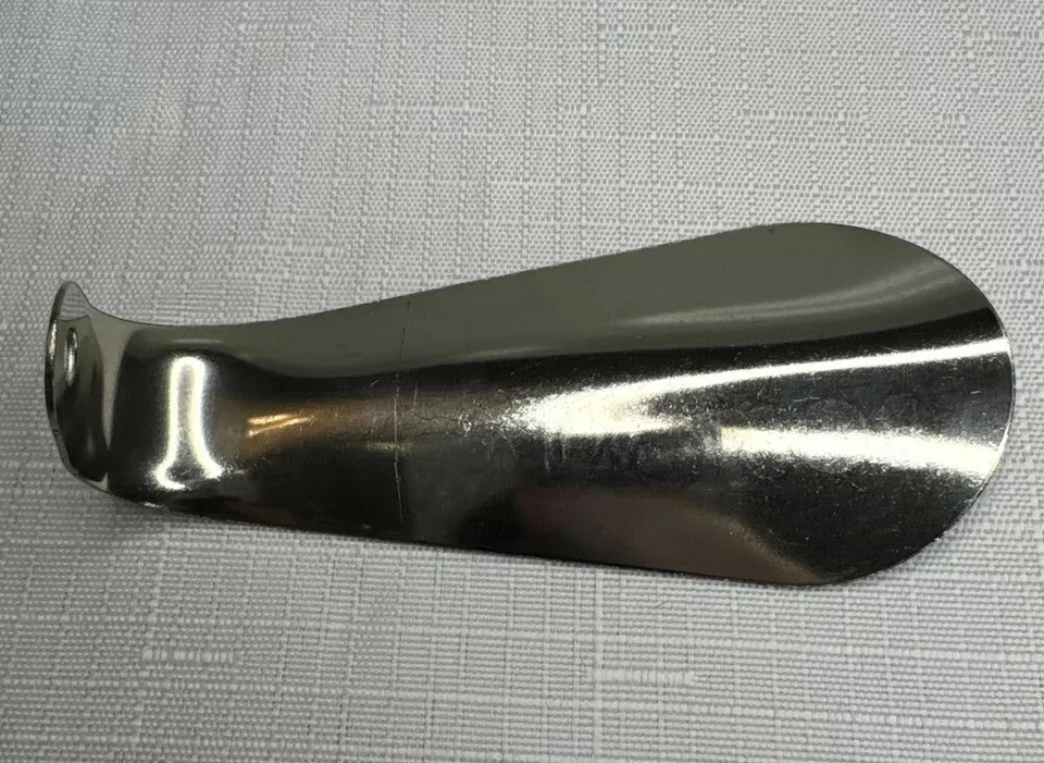 NOS Vintage 3.5 inch Travel Bostonian Chrome Steel Shoe Horn - Image 4 of 4
