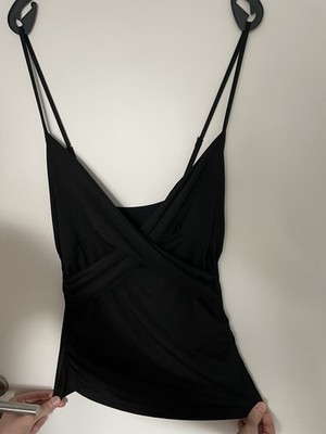 About you Top mit Wickeloptik Gr. M schwarz