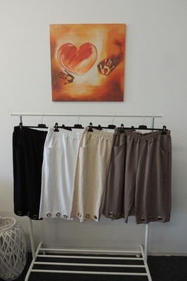 Neu Hose Jogpant Öse Capri 3/4   Made Italy Gr. 46,48,50