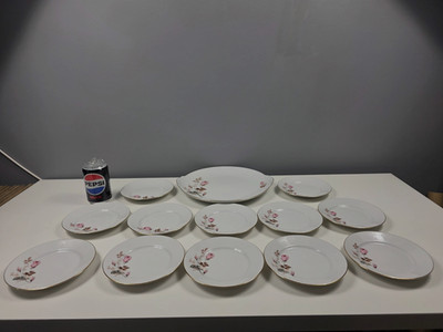 Limoges Porzellan Kuchenteller & 12 Teeteller - Rosa Rose - Sehr guter Zustand - Frankreich