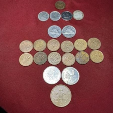 22 Early Canadian Coins Lot 1 Cent, 5 Cent, 10 Cent, 25cent, 2 New Pence