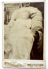 1890-95  Vintage Child in nice setting, boy or girl?