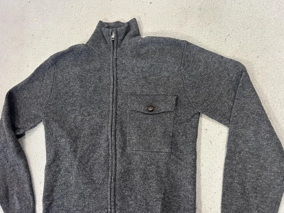 Suéter French Connection Para Hombre Pequeño Gris Cremallera Completa Cuello Simulado Bolsillo en el Pecho Tejido Foto 2 de 4