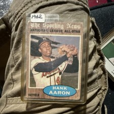 1962 Topps Hank Aaron #394 Milwaukee Braves National League All-Star