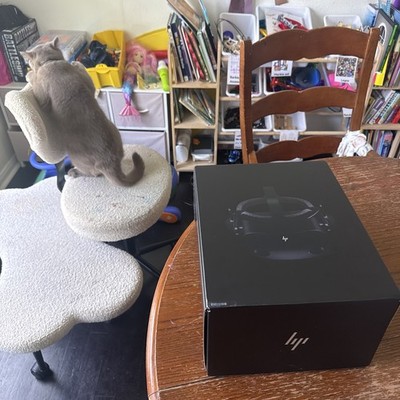 HP Reverb G2 VR Headset - Complete w/ original box, instructions and cables!