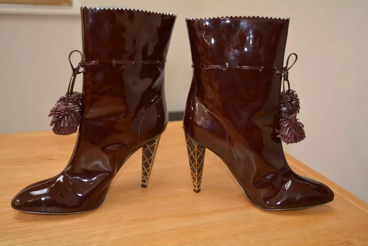 Designer Viktor Rolf Burgundy Patent Leather Pull on Ankle Boots