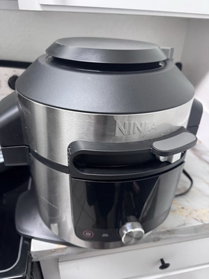 #ad Ninja Foodi SmartLid Pressure Cooker amp; Air Fryer 14 in 1 $160.00