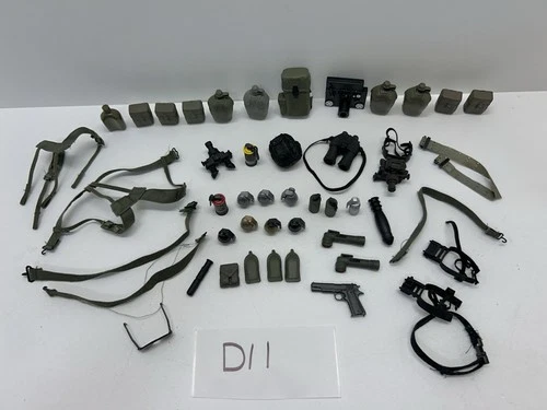 Vintage Accessories Lot GI Joe/ultimate Soldier Lot D11