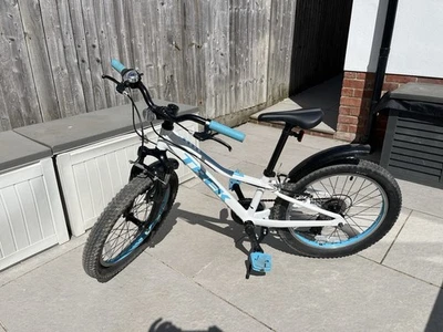 Trek Precaliber 20 7-speed Kids Bike 20” inch wheel white and light blue - Image 1 of 4