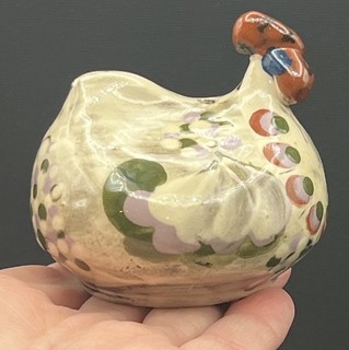 Pie Bird Chicken Hen Artful Hand Painted Design Glossy 2 1/2” Nesting