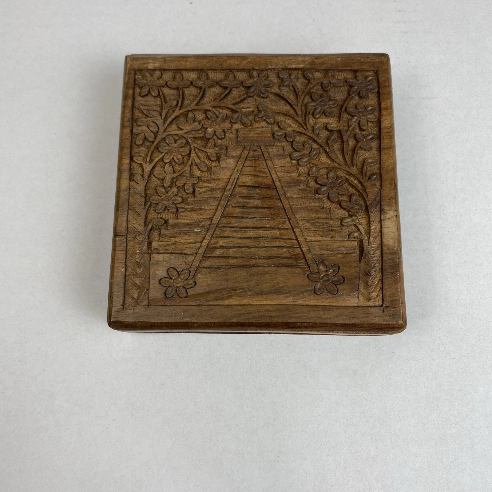 Ruins of Maya Wooden Spice Box And Spoon Hand Carved Flowers Trinket New