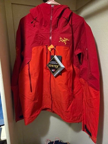 Arc'teryx Alpha Sv Men's XL GORE-TEX Pro Hooded Waterproof Jacket Red/Orange - product listing photo