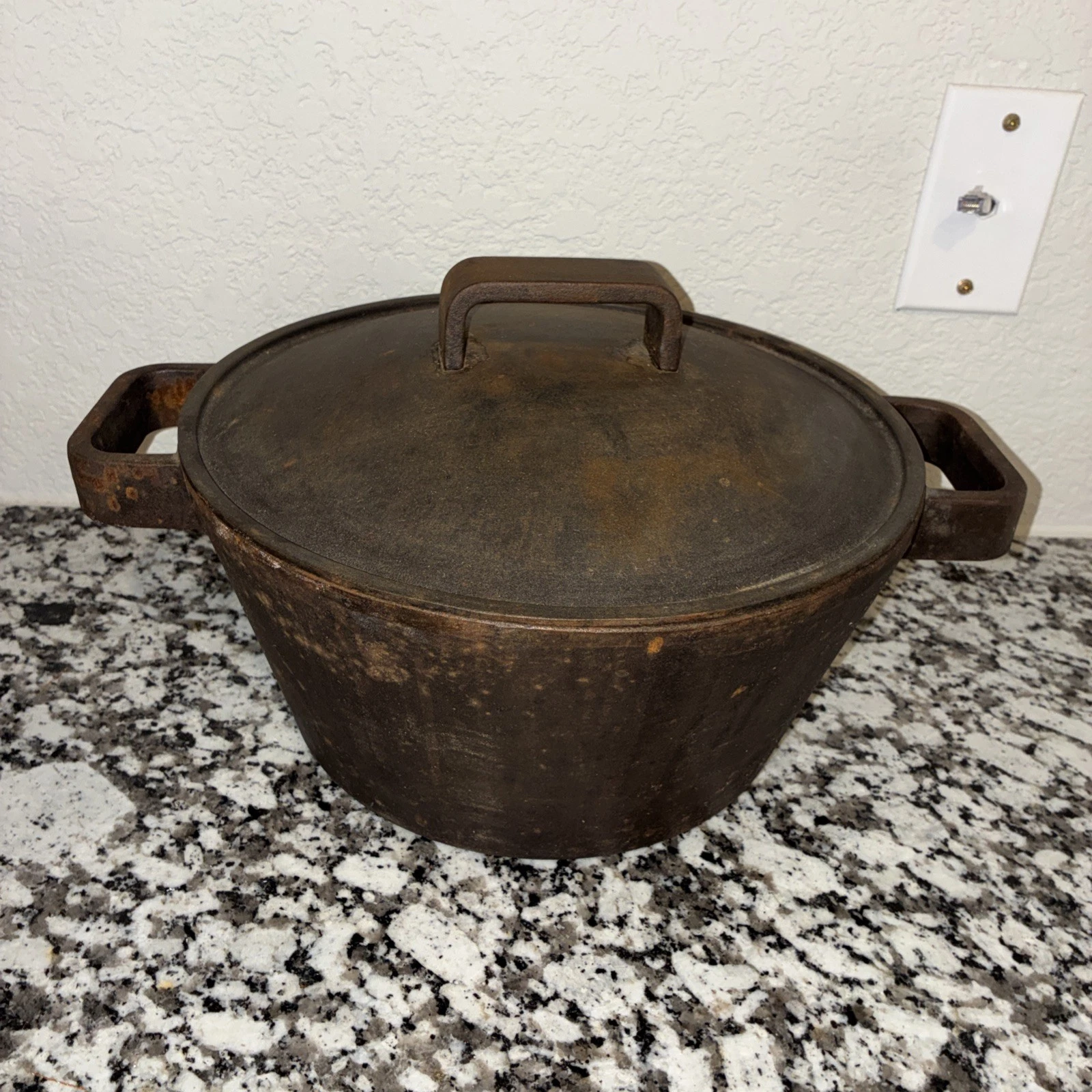 Vintage Hackman Tools Cast Iron Dutch Oven & Lid Made In Sweden USED COND