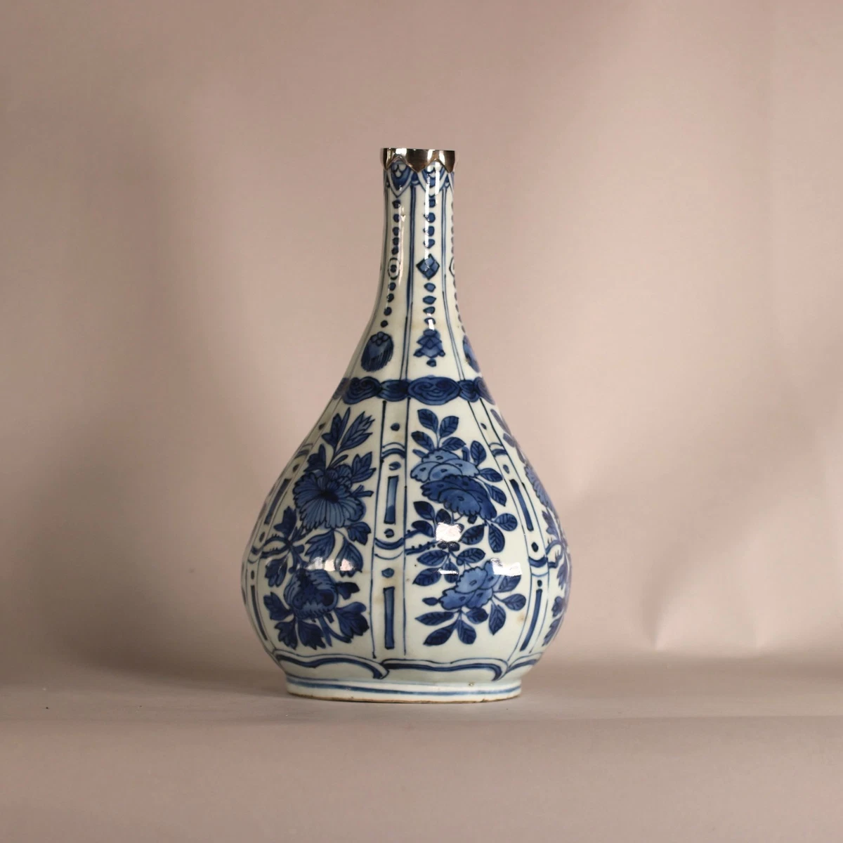 Ming (1368-1644) Chinese Dynasty Vase Antique Chinese Vases for