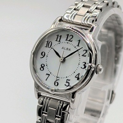 SEIKO ALBA VJ21 KNT0 Watch Quartz Ladies Round Silver Timepiece Vintage