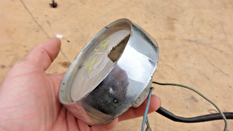 1959 International Truck PARK LIGHT ASSEMBLY Original IH 1960 - Image 3 of 4