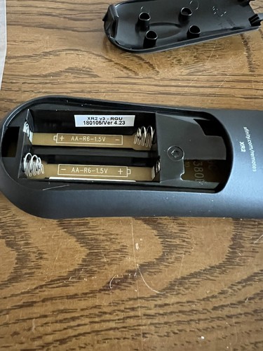 Telecomando TV Comcast Xfinity XR2 versione 3 mai usato! - Foto 4 di 4
