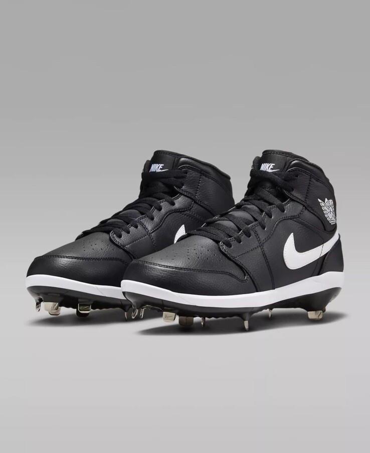 Air Jordan 1 Retro Metal “Black White” Baseball Cleats Men's Air Jordan 1 Retro Metal “Black White” Baseball Cleats Men's