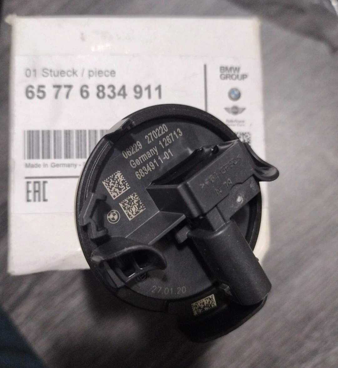 NEW OEM BMW 65776834911 Front Power Door Resistance Pinch Sensor 