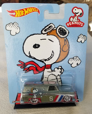 2014 Hot Wheels Snoopy '64 GMC Panel Truck
