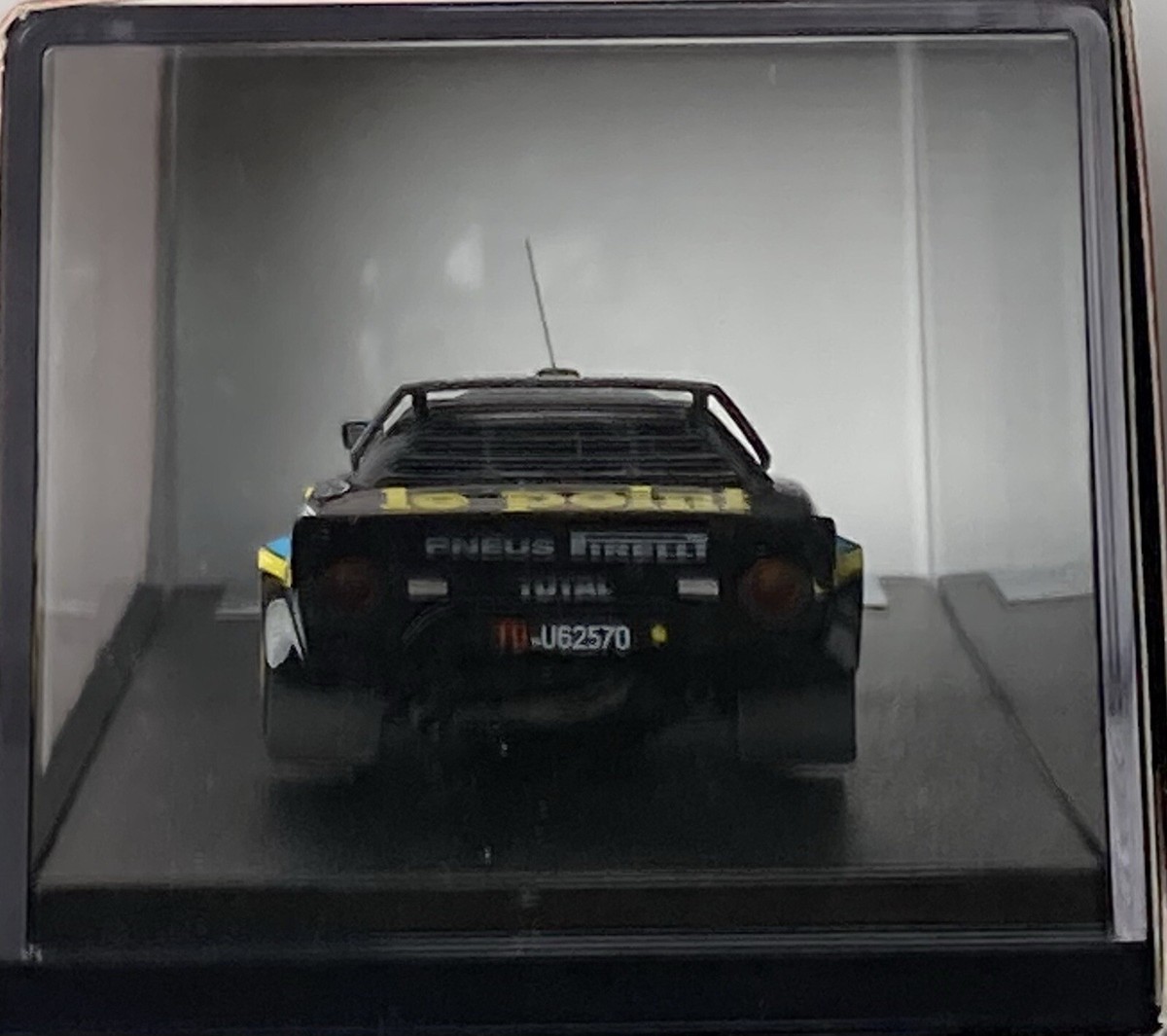 hpi 1/43 MIRAGE lancia Stratos HF #17 1976 safari ランチア