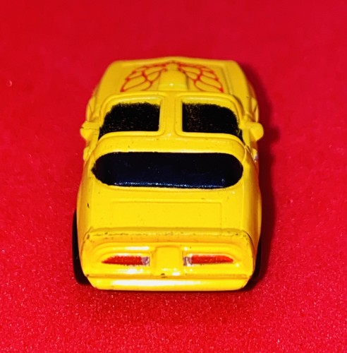 Vintage Micro Machines Pontiac Firebird Trans Am T-Top Yellow 1986 Galoob - Picture 4 of 5